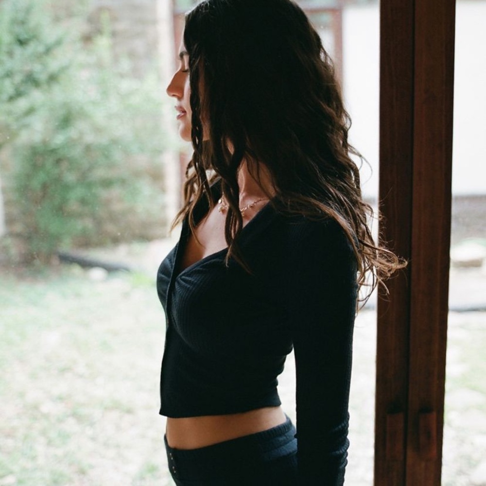 NWT Urban Outfitters Long Sleeve Crop